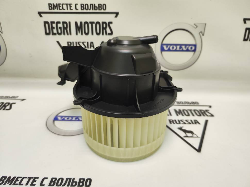 Мотор отопителя салона VOLVO S60, S80, XC70, XC90 \\ с крыльчаткой \\ GP VO9171479