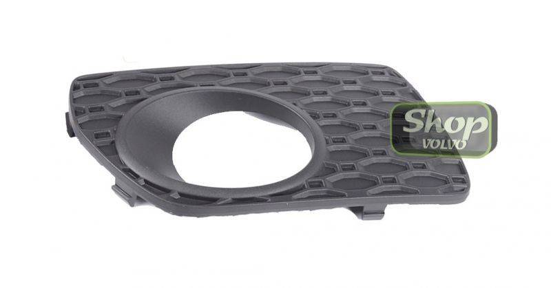 30678689 Решетка в передний бампер под противотуманную фару Вольво XC70 II 443.jpg