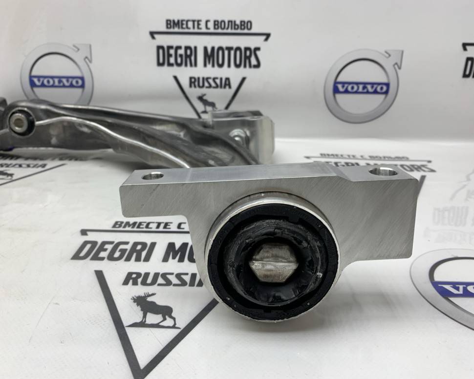 Рычаг передний правый нижний VOLVO XC90 II \\ VOLVO Original 32381880