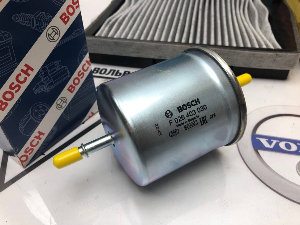 Комлект для ТО 1 на 20 000 км Вольво XC90 3.2L \\ B6324S CH 37904- \\ Экономный