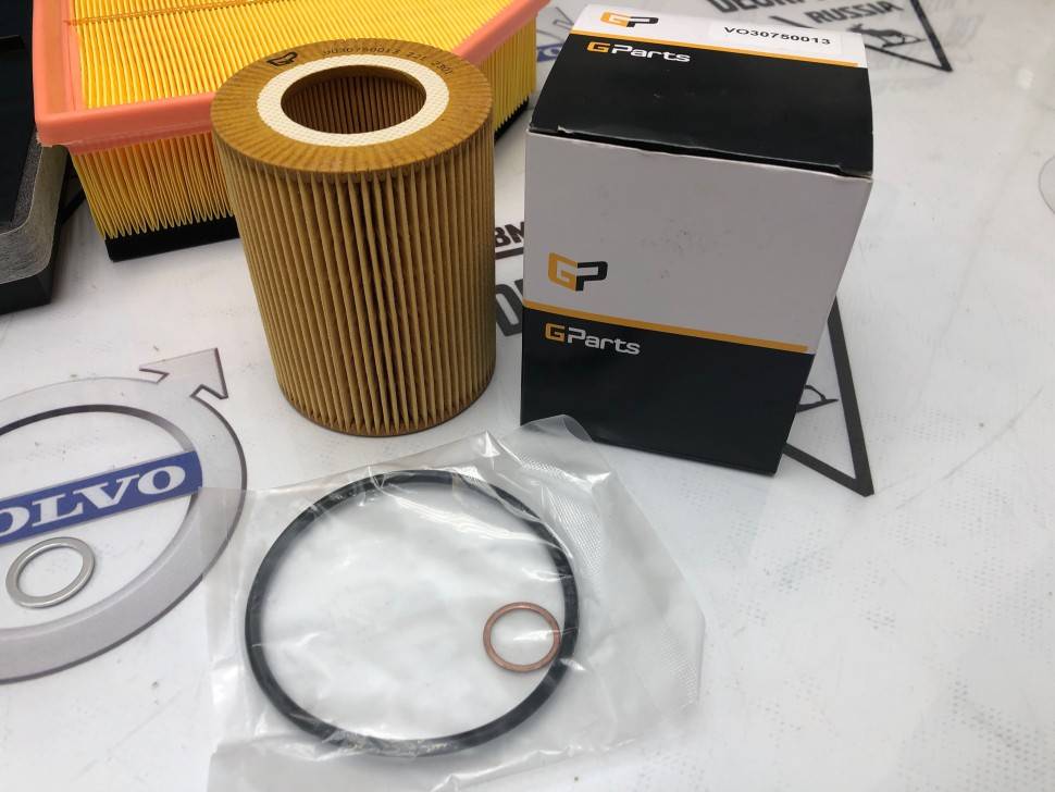 Комлект для ТО 1 на 20 000 км Вольво XC90 3.2L \\ B6324S CH 37904- \\ Экономный