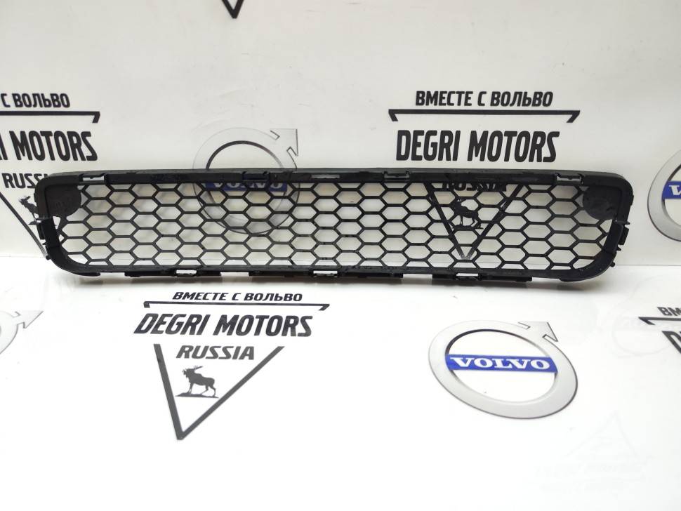 Решетка бампера нижняя центральная VOLVO S80 II \\ без парктроников \\ SW-Parts SW30678421