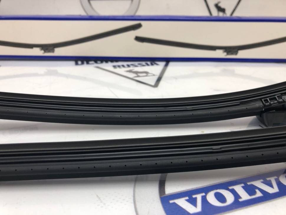 Комплект щетки стеклоочистителя с омывателем и обогревом Volvo XC60 II \\ VOLVO Original 31689264