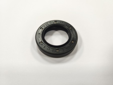 Сальник первичного вала (O.DIA 41mm) Вольво S40, S60, S80, XC70 \\ VOLVO (Original) 1381798