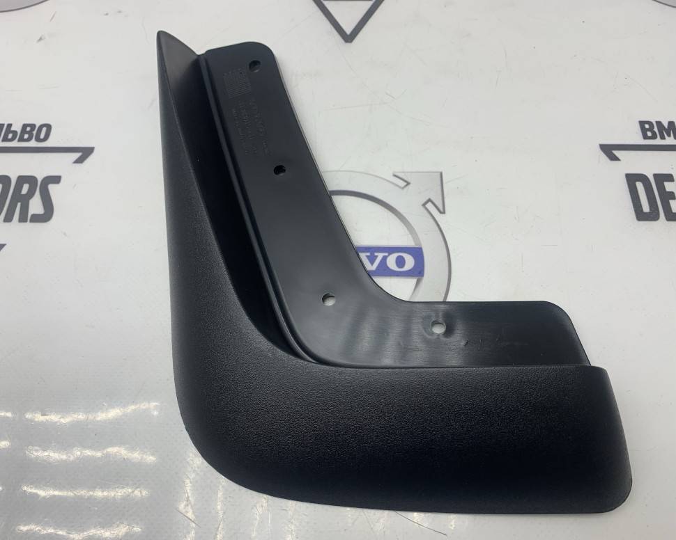 Брызговики передние к-т VOLVO XC90 \\ VOLVO Original 31373331