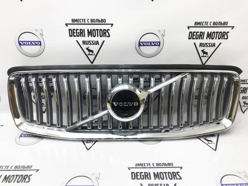 Решетка радиатора Вольво XC90 II 2020- \\ под камеру \\ SWParts SW31698387