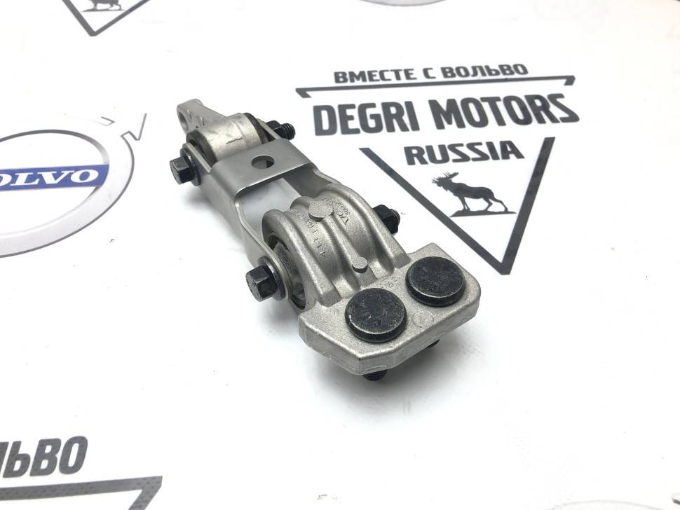 Опора двигателя, реактивная тяга \\ VOLVO S60, V70 II, S80, XC70, XC90 \\ VOLVO Original 30680750