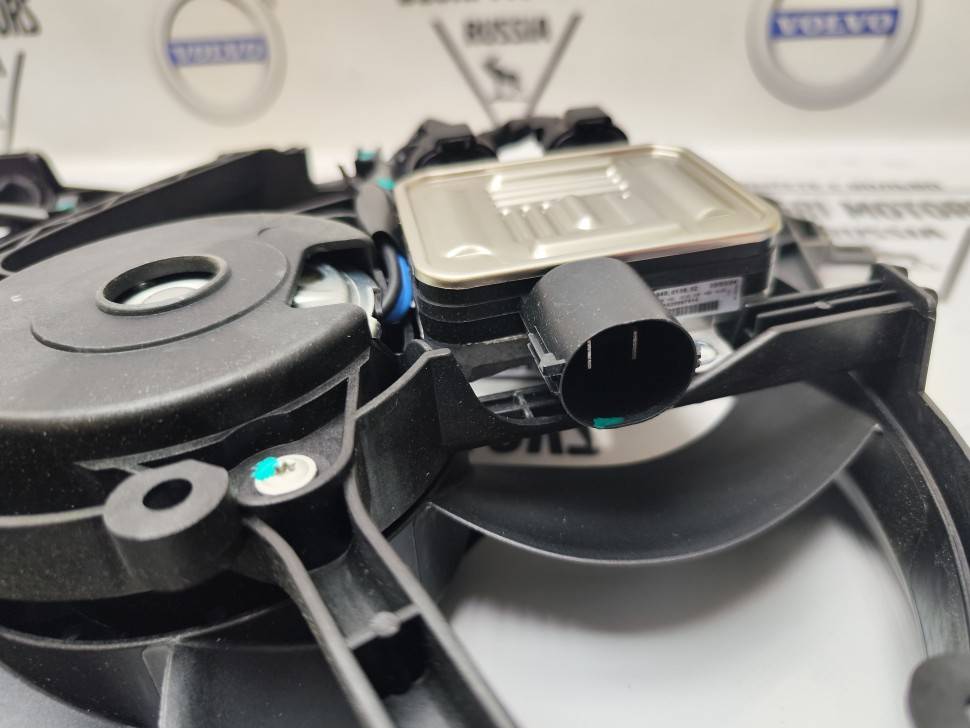 Вентилятор охлаждения ДВС в сборе Volvo S60 II, S80 II, XC60, XC70 II \\ SW-Parts SW31338823