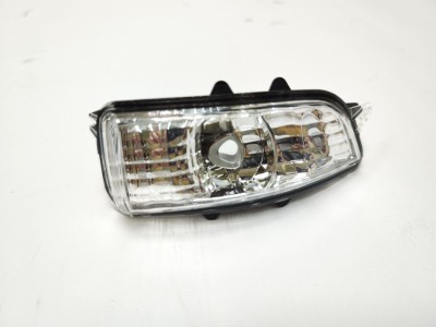 Указатель поворота правый в зеркало Volvo S40 II, S60, S80 II, V40CC \\ c 2007 года \\ SW-Parts SW31111102