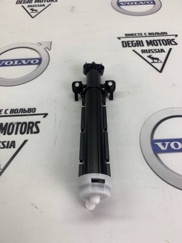 Форсунка омывателя фары правая Вольво S60 II \\ SWParts SW31391838