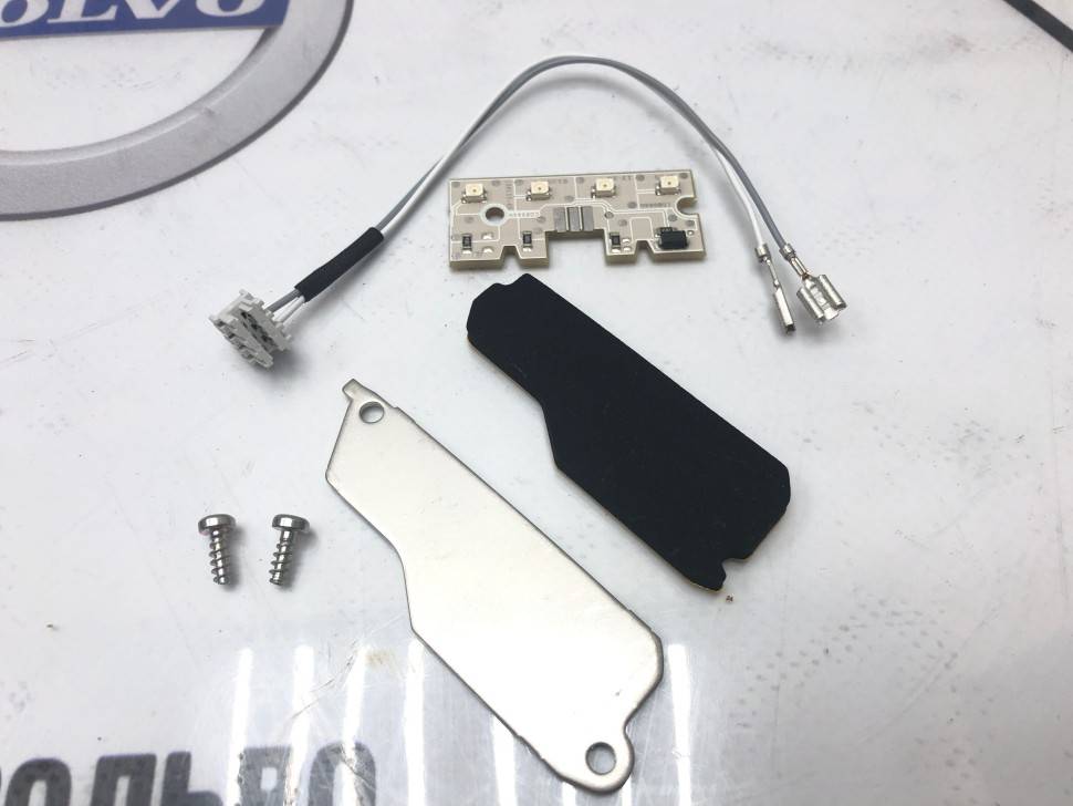 Диодная перемычка заднего левого фонаря Вольво XC70, V70 II \\ 2005-2007 \\ VOLVO Original 30674783