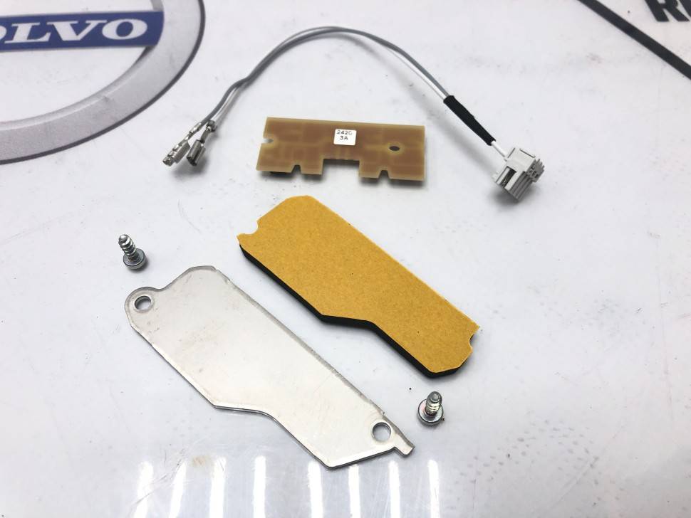 Диодная перемычка заднего левого фонаря Вольво XC70, V70 II \\ 2005-2007 \\ VOLVO Original 30674783