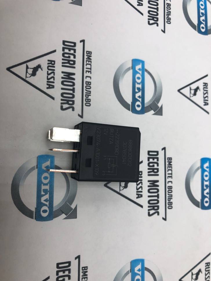 Реле в блоке предохранителей моторном отсеке \\ VOLVO Original 30765041
