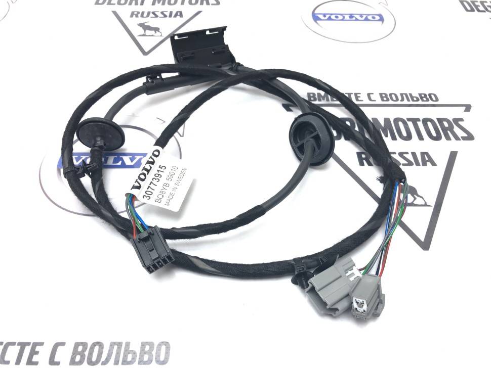Жгут проводов крышки багажника Volvo S60 \\ VOLVO Original 30773915