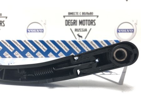 Поводок дворника заднего стекла  VOLVO XC90 \\ с 2007 года CH 590601- \\ QUATTRO FRENI QF11N00016