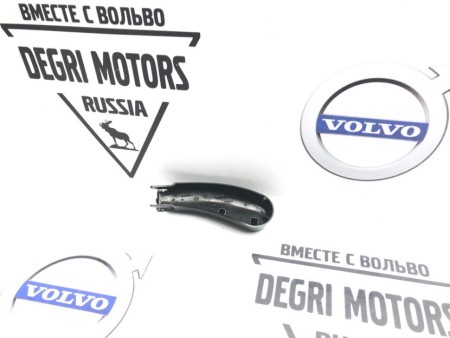 Крышка поводка очистителя стекла лобового левая Вольво S60, S80, V70  \\ VOLVO (Original) 9484616