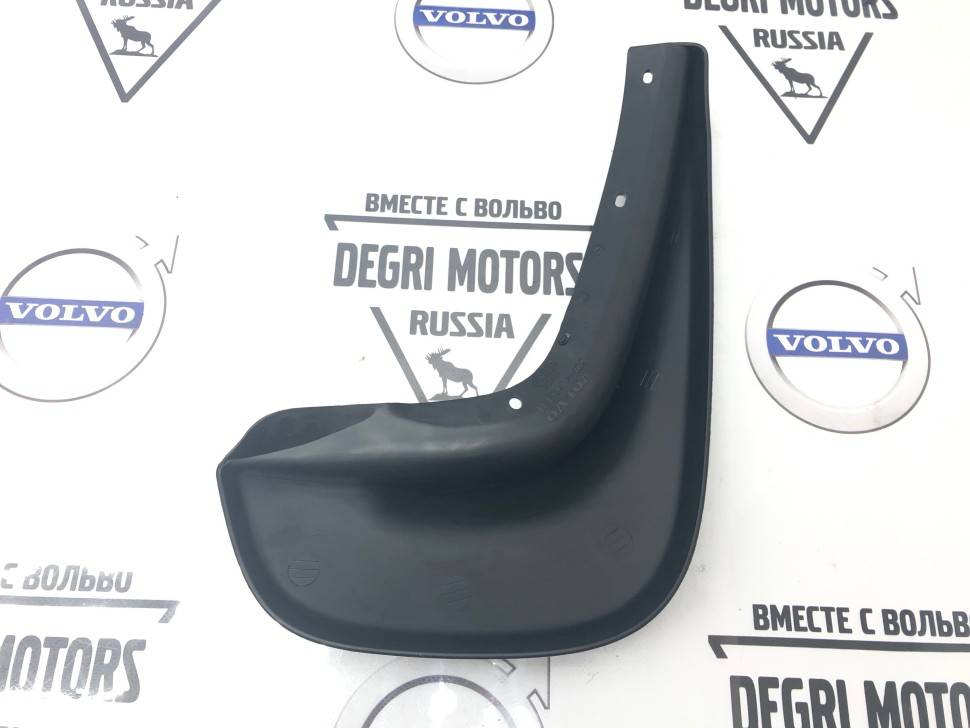 Брызговик задний левый Вольво XC70 (08-) \\ VOLVO (Original) 30744143